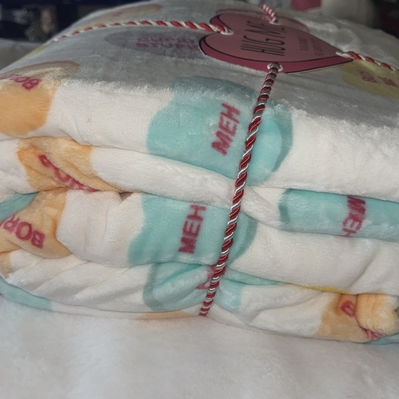 Hug Me Candy Hearts Valentine Throw Blanket - Picture 8 of 8